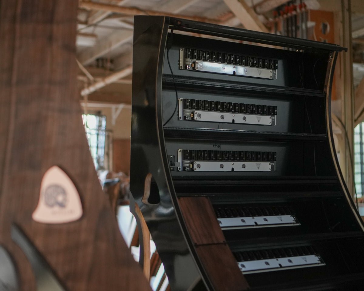 The Stilt Eurorack Cabinet - Needham Woodworks